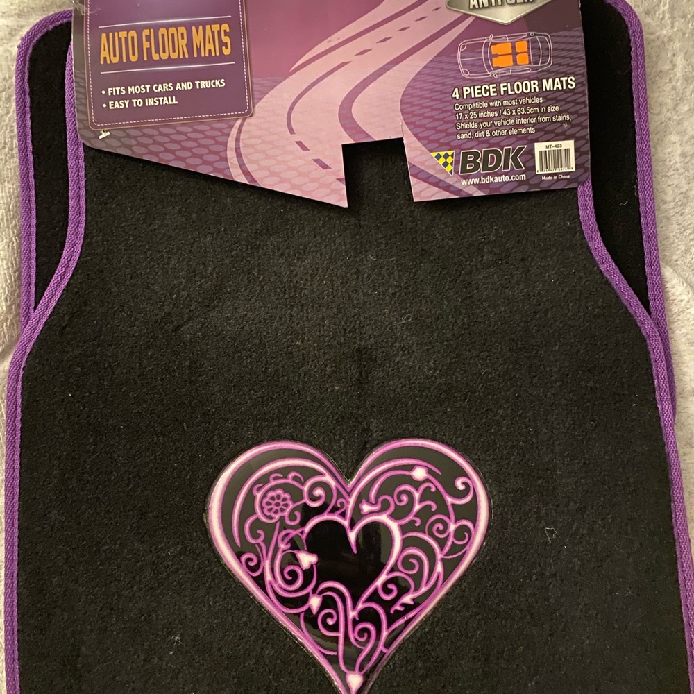 Auto floormat set